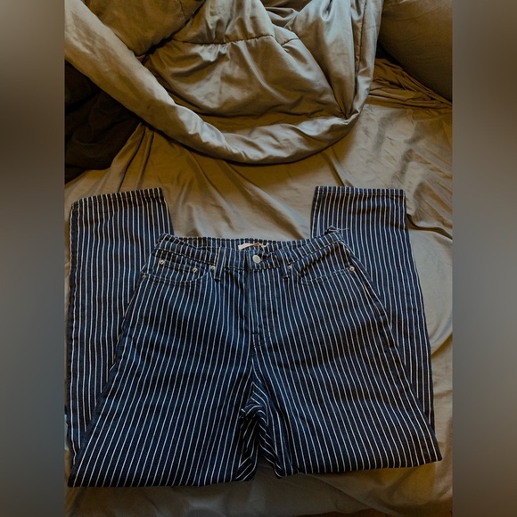 Levis’s Wedgie Straight Striped Jeans - Picture 3 of 5